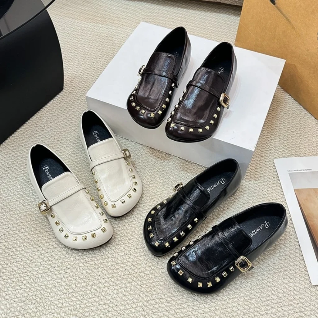 2026 Spring Autumn Flat Women’s French Retro Inside