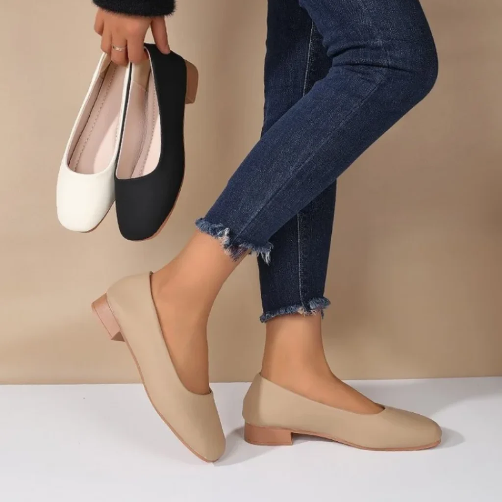 Soft Leather Round Toe Slip-On Shoes 2026 Spring