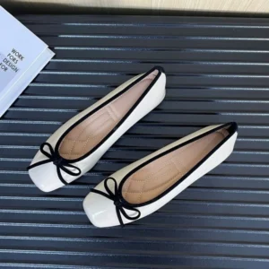 Women Nude Pink Patent Leather Ballet Flats Square
