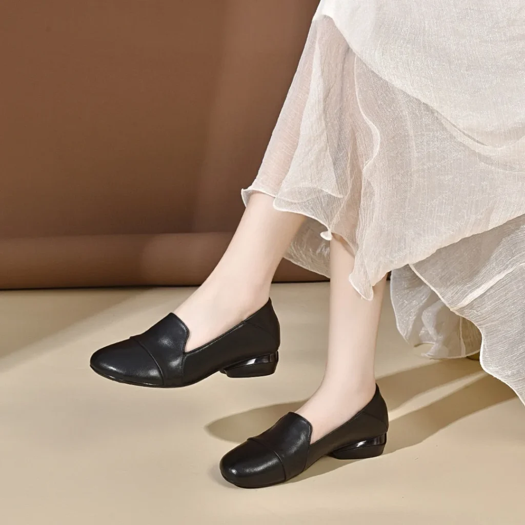 Women’s shoes 2026 autumn low heel round toe