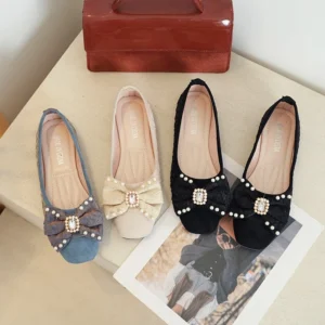Diamond-encrusted bow versatile flat shoes 2026 square toe