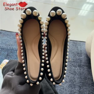 Retro Pearl Shallow Flat Shoes Red Black Satin