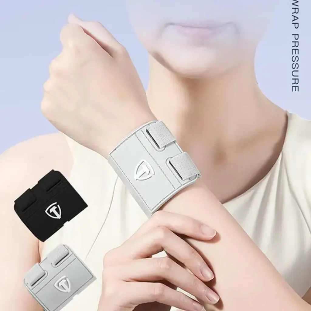 Adjustable Wrist Brace – TFCC Tear Support, Relieves