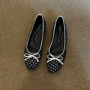 Belted Single Shoes 2026 Style – Elegant Versatile,
