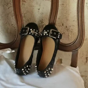 Bolt Round-head Single Shoe Women’s Leather Buckle Low-cut