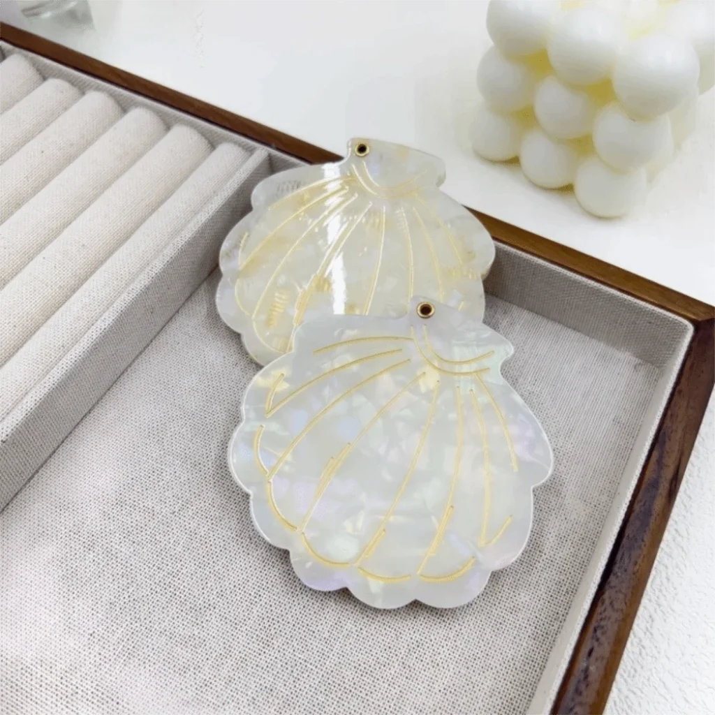 Cute Shell Shape Makeup Mirror Acetic Acid Folding
