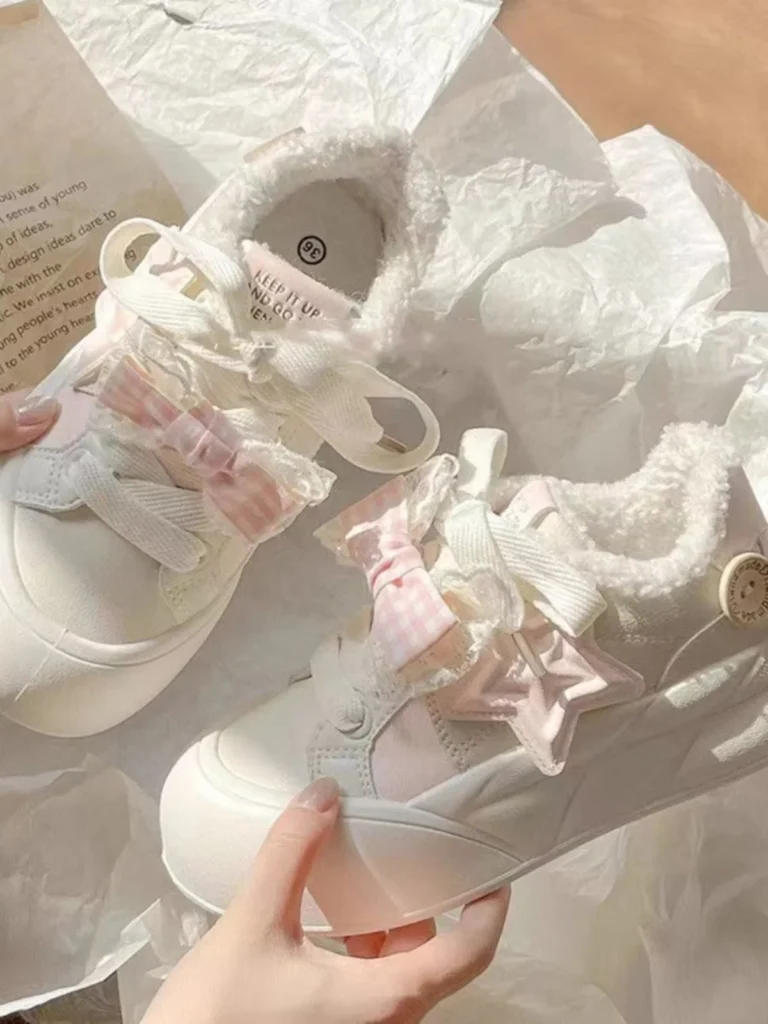Spring Style Thick Bottom Star Bread White Shoes