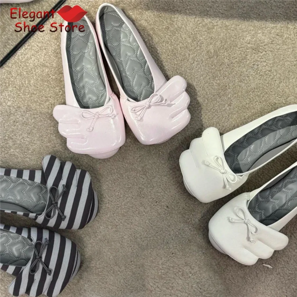 Wings Embellished Ballet Flat Shoes Women Bow Round