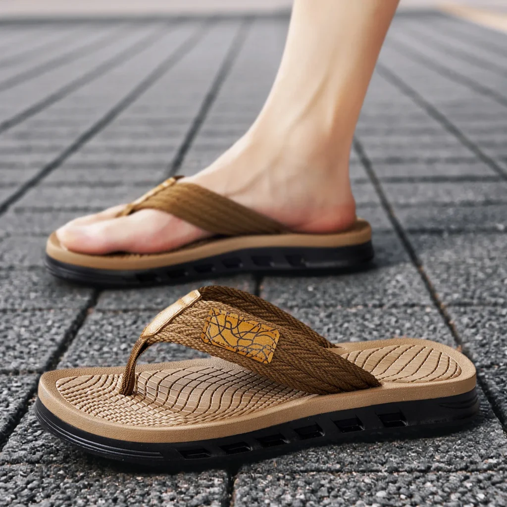 2026 flip-flops men summer wear sports non-slip beach