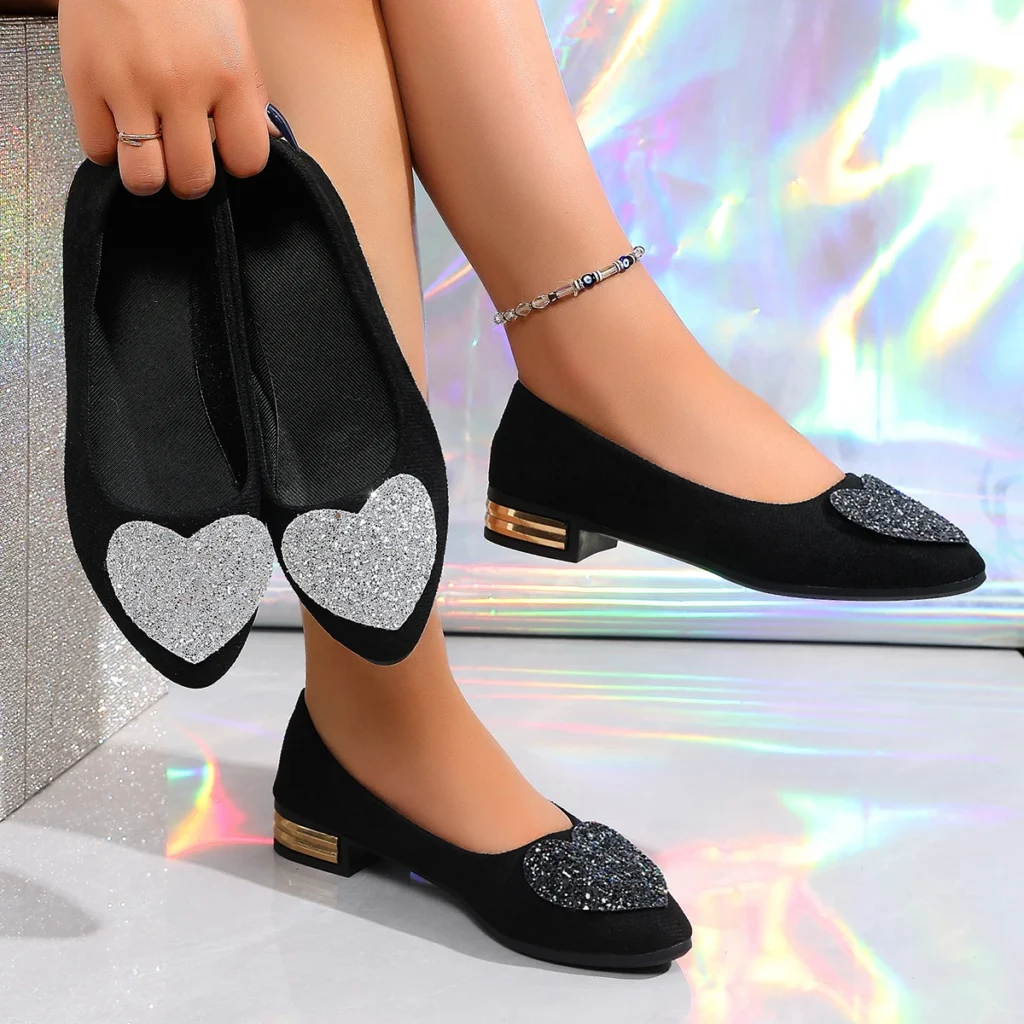 Autumn Women’s Fashion Pointed Toe Shiny Heart Rhinestone