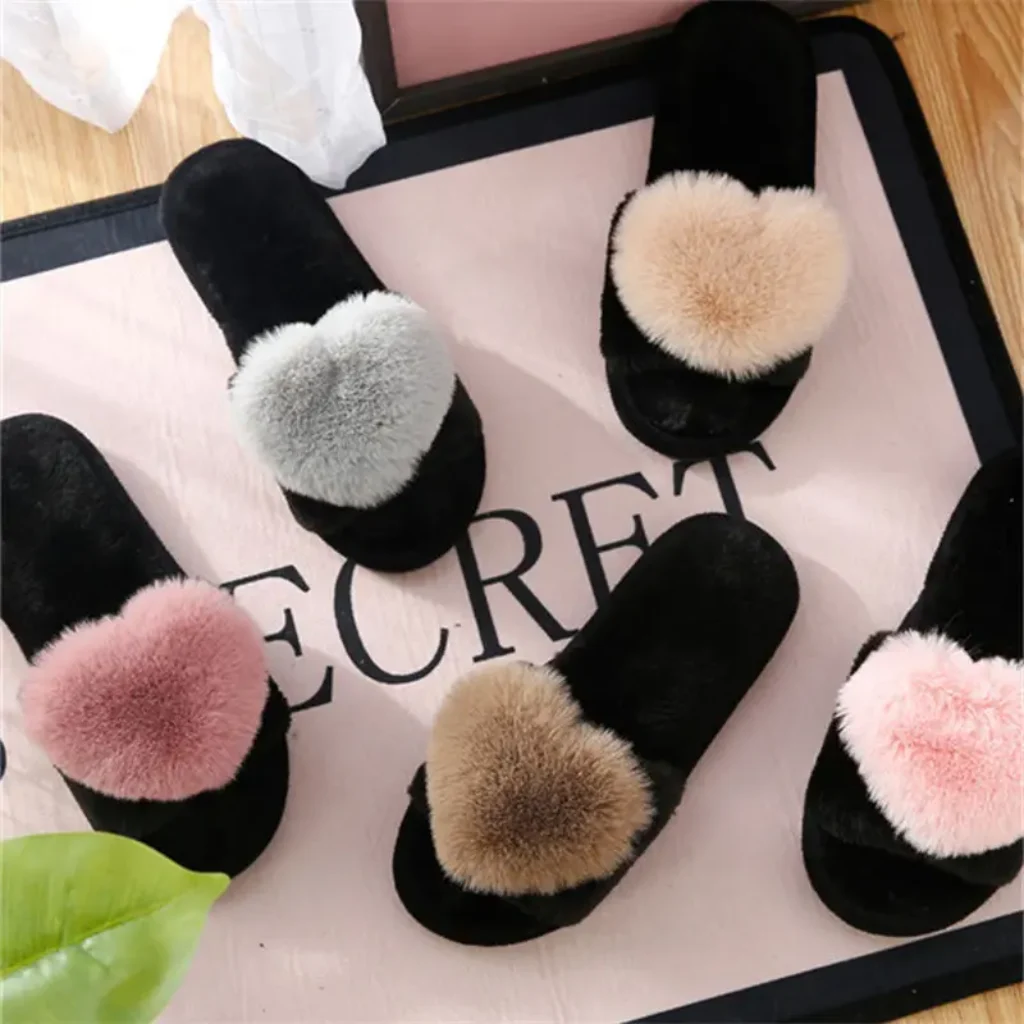 crriflz Women’s Plush Heart Slippers Warm Indoor Cotton