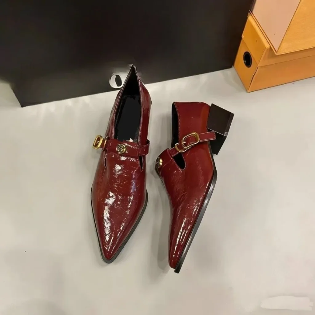 Flat-bottomed Thick-soled Pointed-toe Buckle Low-cut Stylish Versatile Comfortable