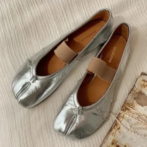Retro Round Split Toe Flat sneaker designer shoes