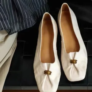 Women’s 2026 Retro Style Slip-on Temperament Pleated Square