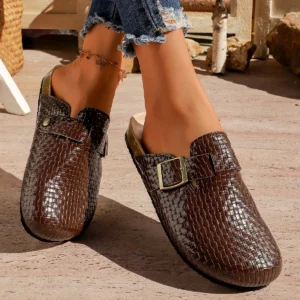 Womens Baotou Slippers Fashion Brand Weave Clogs Leather
