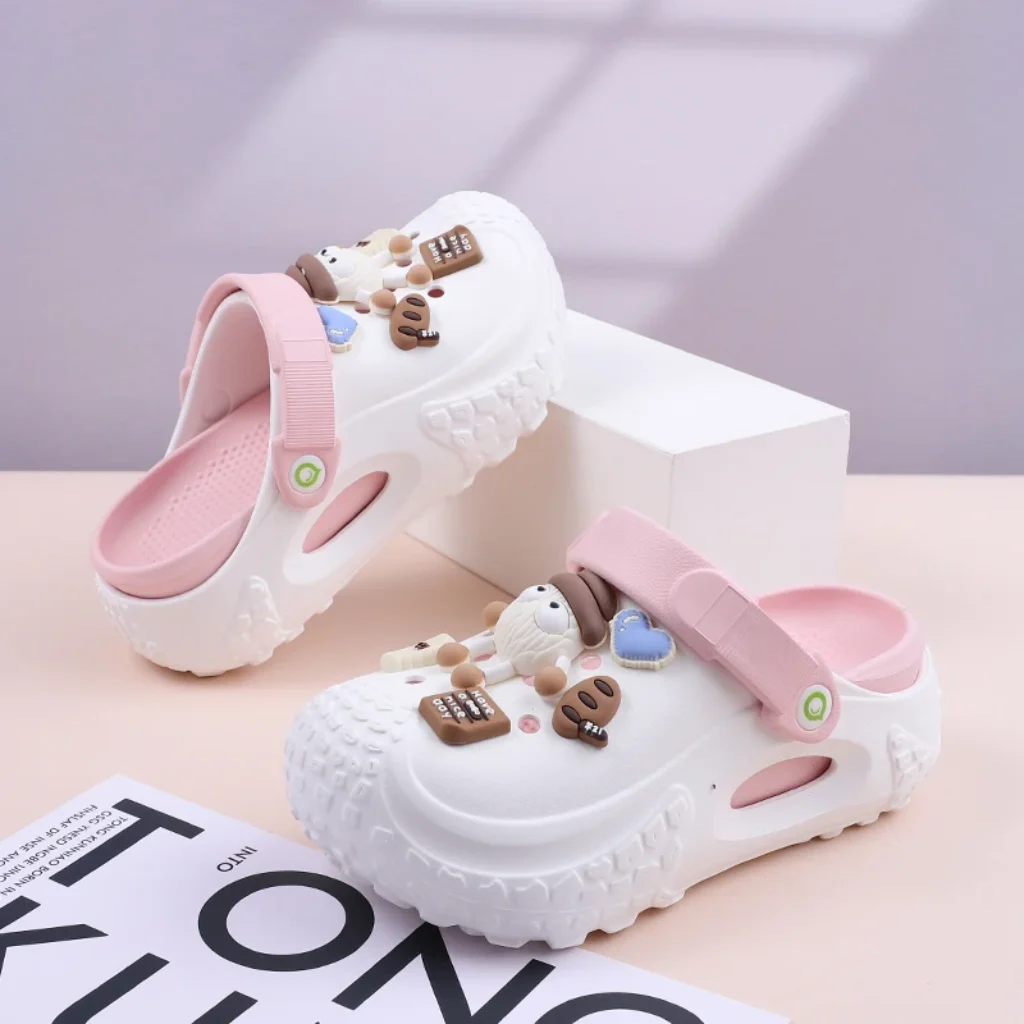 2025 Summer 3D Cartoon Design Women Slippers Fashion