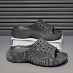 Luxury Beach Men Garden Shoes 2026 Summer Fashion