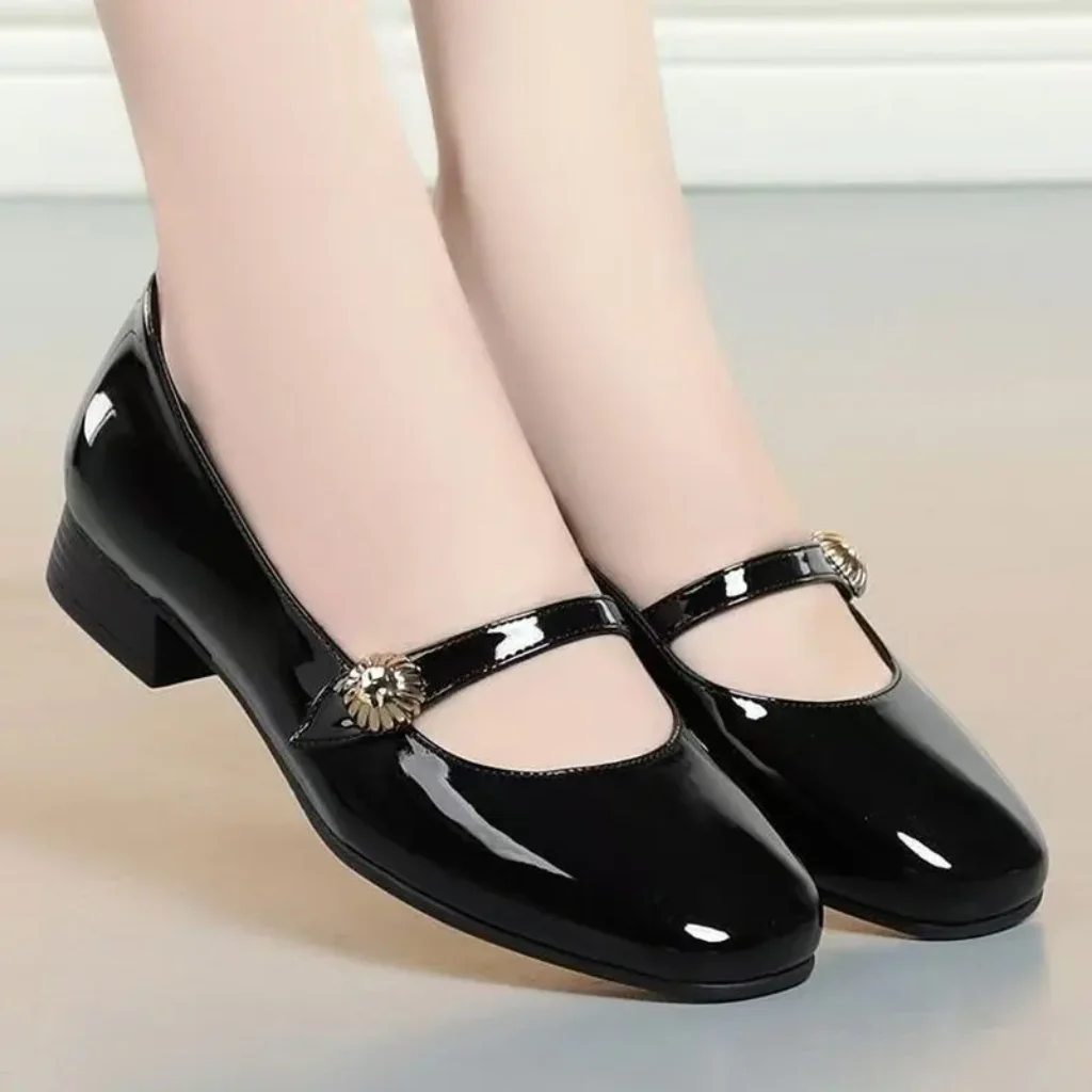 Vintage Mary Jane Shoes Women Glossy Patent Leather