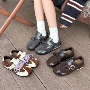 Women Retro Flat Sneakers Leopard Patchwork Lace Up