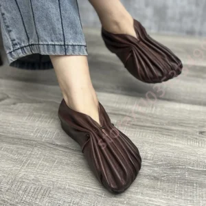 Women Retro Pleated Soft Shoes Round Toe Lightweight