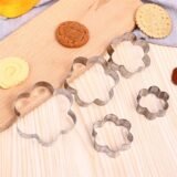 5pcs/Set Stainless Plum Flower Cookie Cutter Molds Sugarcraf Decoration Cake Tools Biscuit Mold Christmas Decorating Tools ﻿