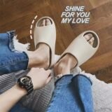 Men’s Soft Thick Soled Summer Slippers EVA Fashion Slides Comfortable Home Beach Sandals for Men And Women Yeezy Inspired