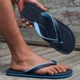 Summer Men’s Comfortable Flip Flops with Massage Sole Anti-Slip Outdoor Sandals for Beach, Pool and Daily Wear Zapatos De Hombre